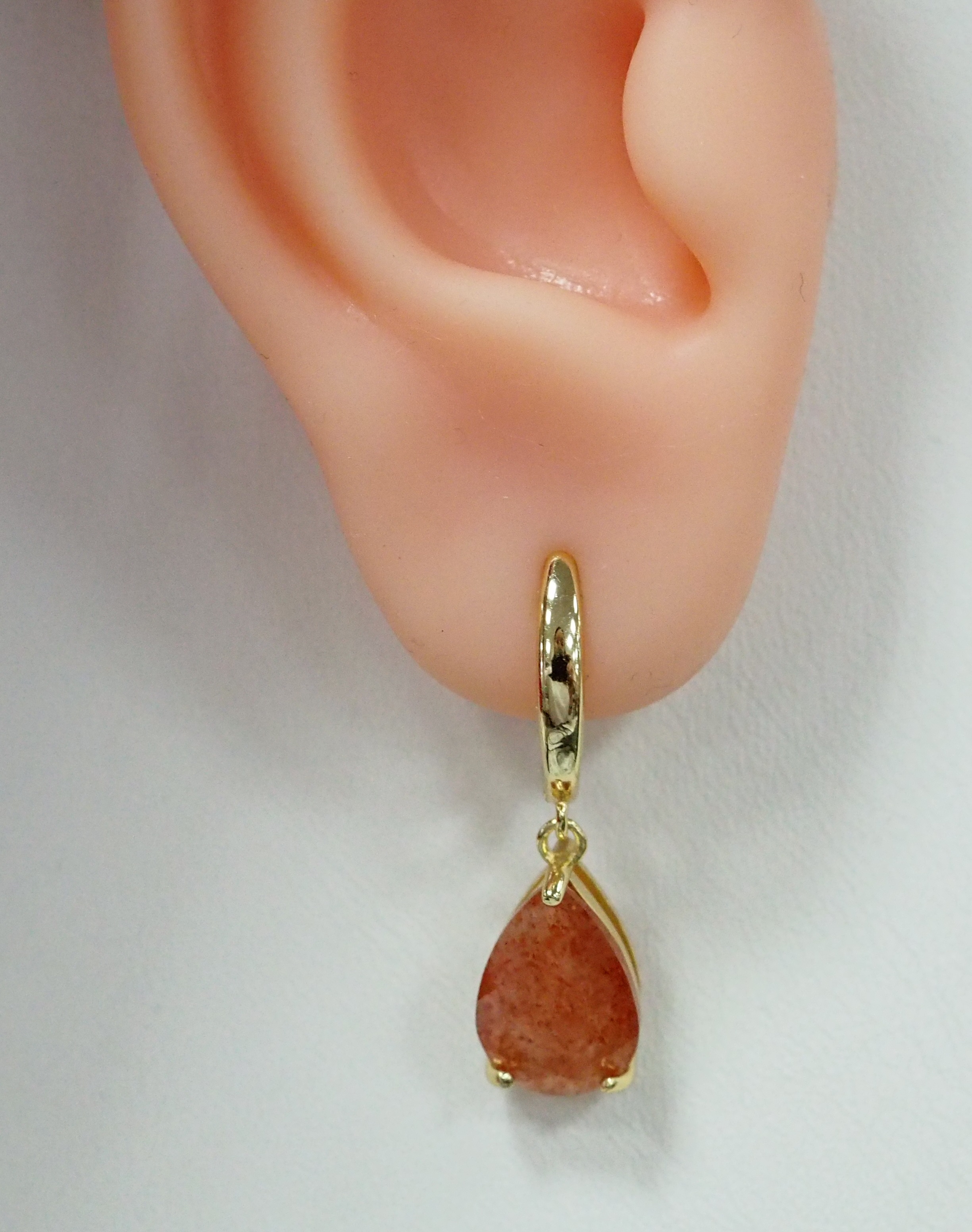 Серебряные серьги с солнечными камнями